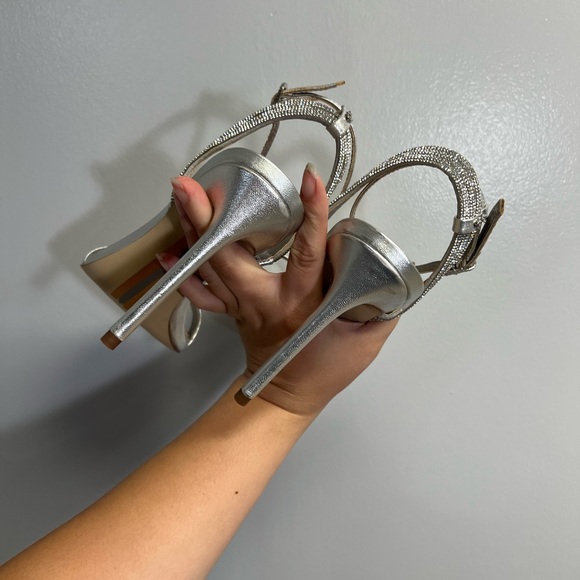 Sam Edelman Ophelia Metallic Silver Rhinestone Ankle Heels - Size 7.5 M - Box - Picture 4 of 6